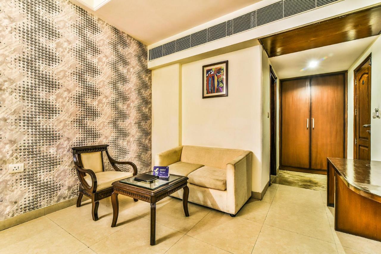 Hotel Alpine Tree New Delhi Bagian luar foto