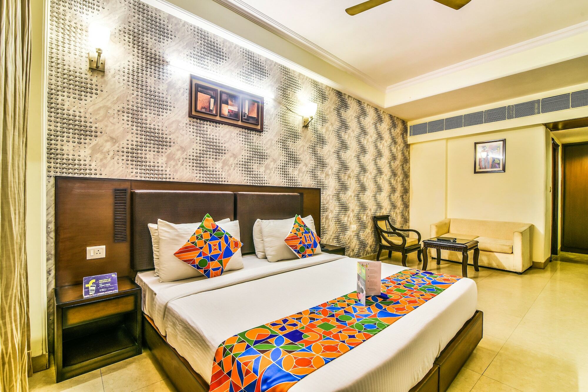 Hotel Alpine Tree New Delhi Bagian luar foto